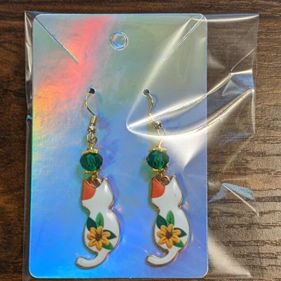 Sunflower Orange Ear Cat Earrings - Picture 5 of 7